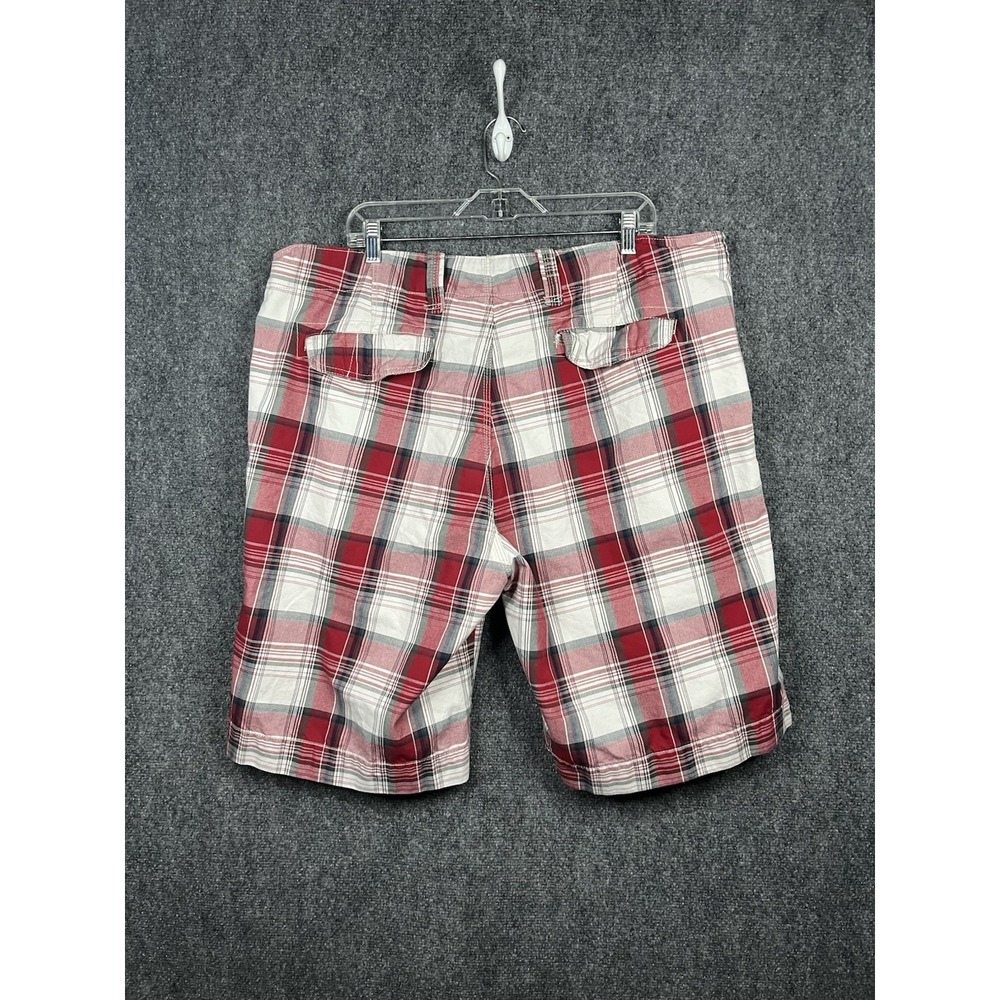 Plugg Mens Red Plaid Bermuda Shorts Size 42" Inseam 10" Outdoors Beach Trunks - Picture 4 of 7